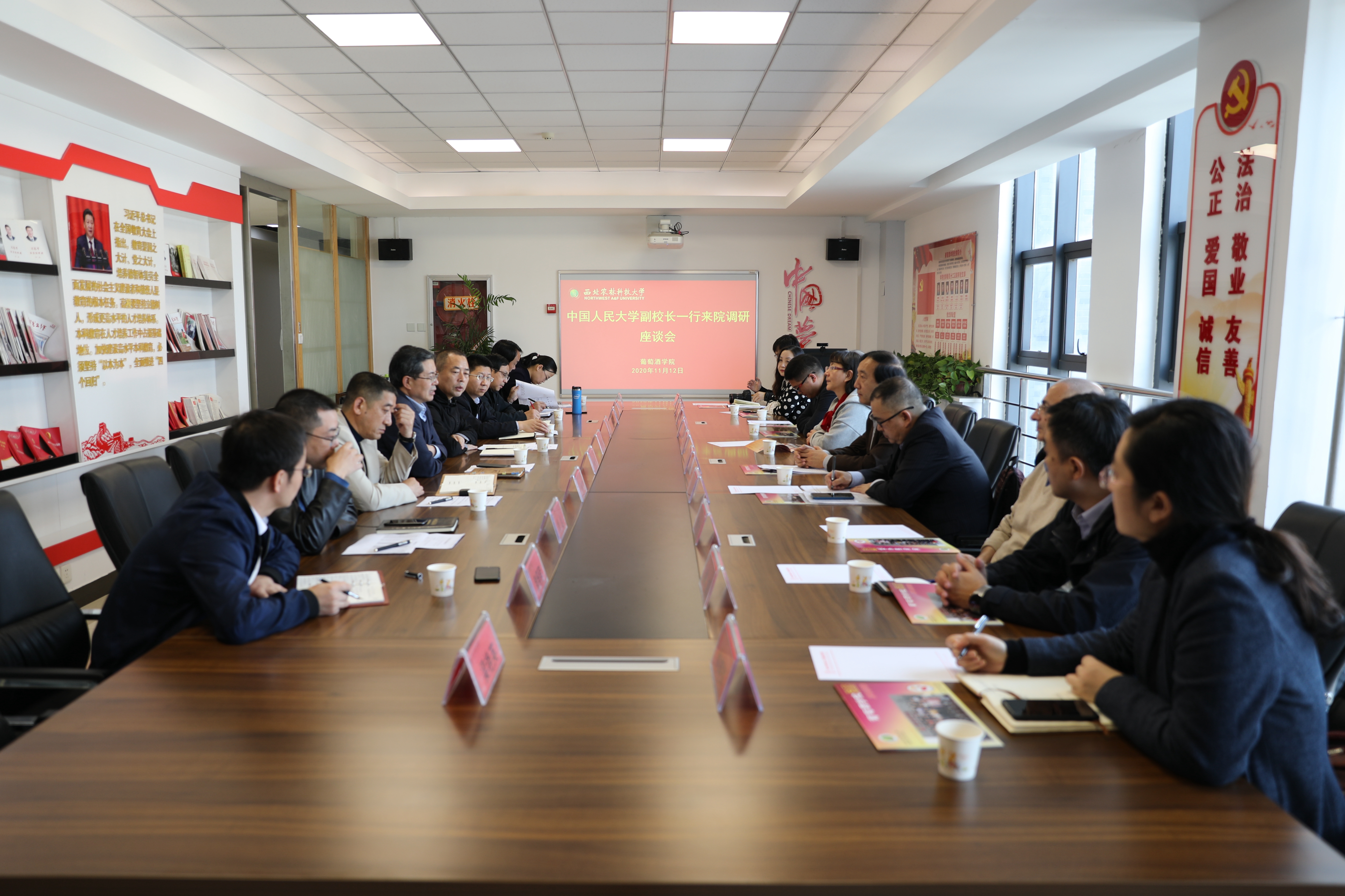 8ffe07ee26a54eb5bce51089a569c118.jpg 8ffe07ee26a54eb5bce51089a569c118.jpg