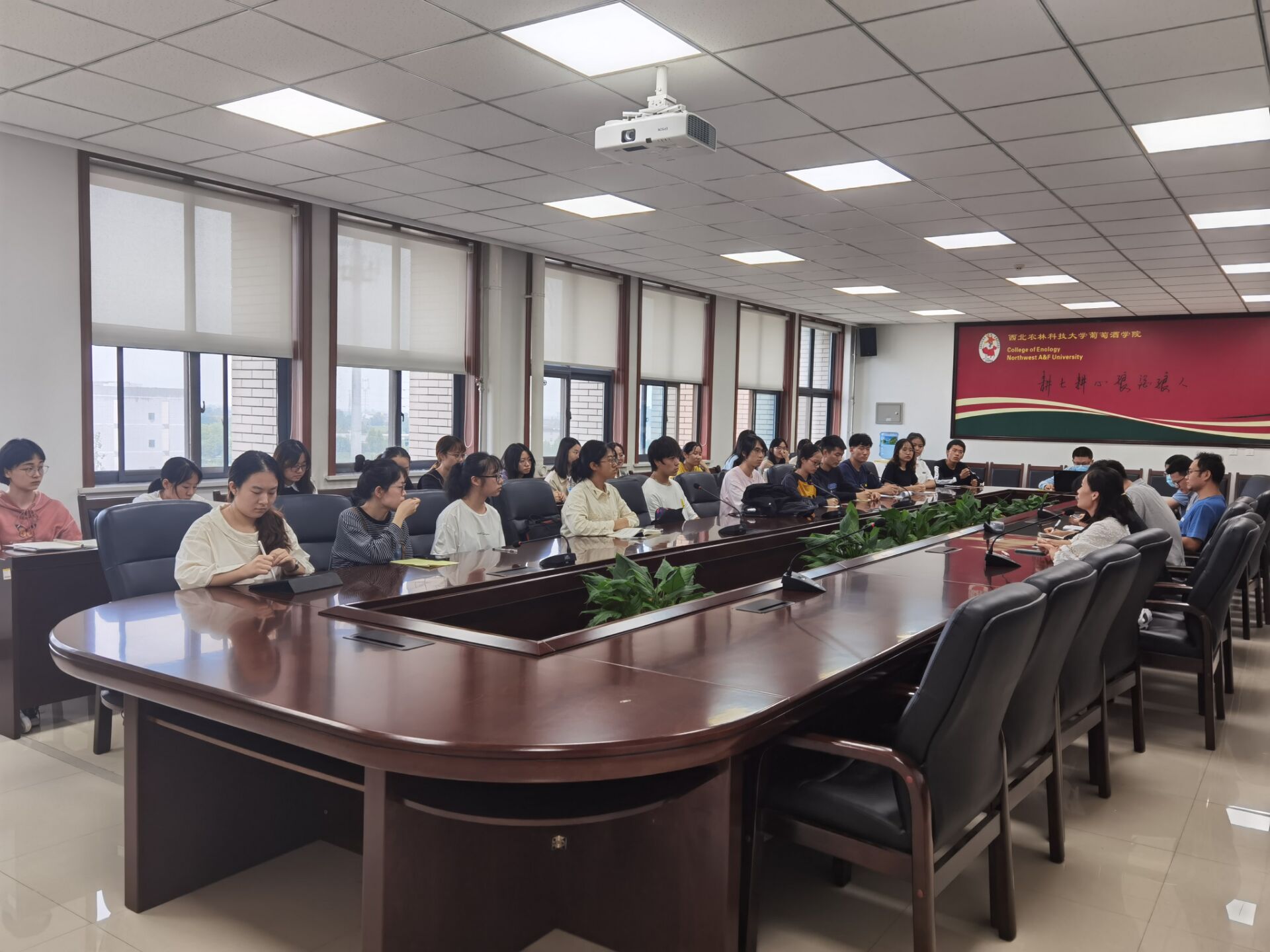 e7ce4be0d23e488b80146984b17fc9b9.jpg e7ce4be0d23e488b80146984b17fc9b9.jpg