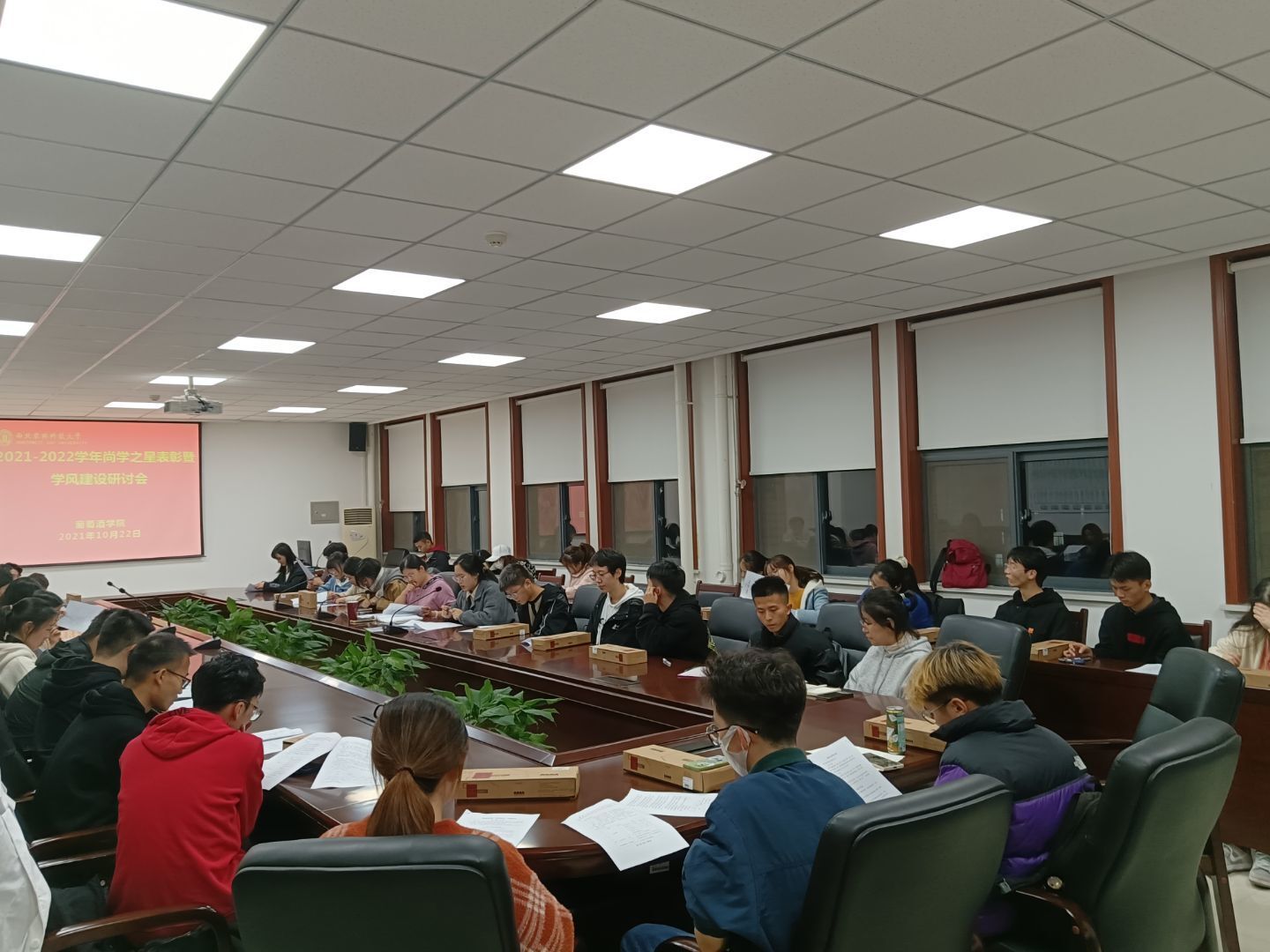 360ee89d1bdd4c48b51efaaf4198abce.jpg 360ee89d1bdd4c48b51efaaf4198abce.jpg