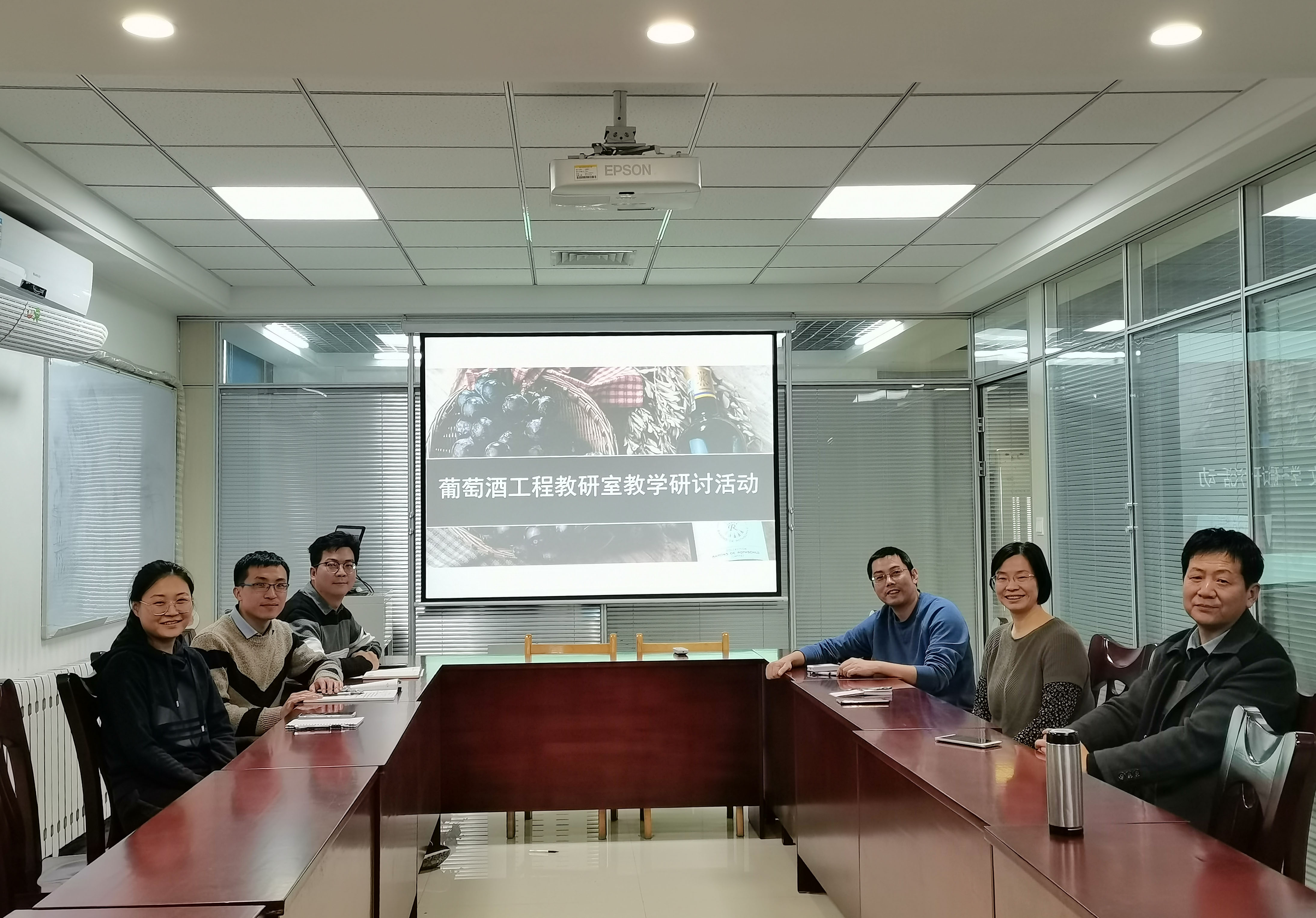 e76e0adedf4a42f09f1438dd79cfe992.jpg e76e0adedf4a42f09f1438dd79cfe992.jpg