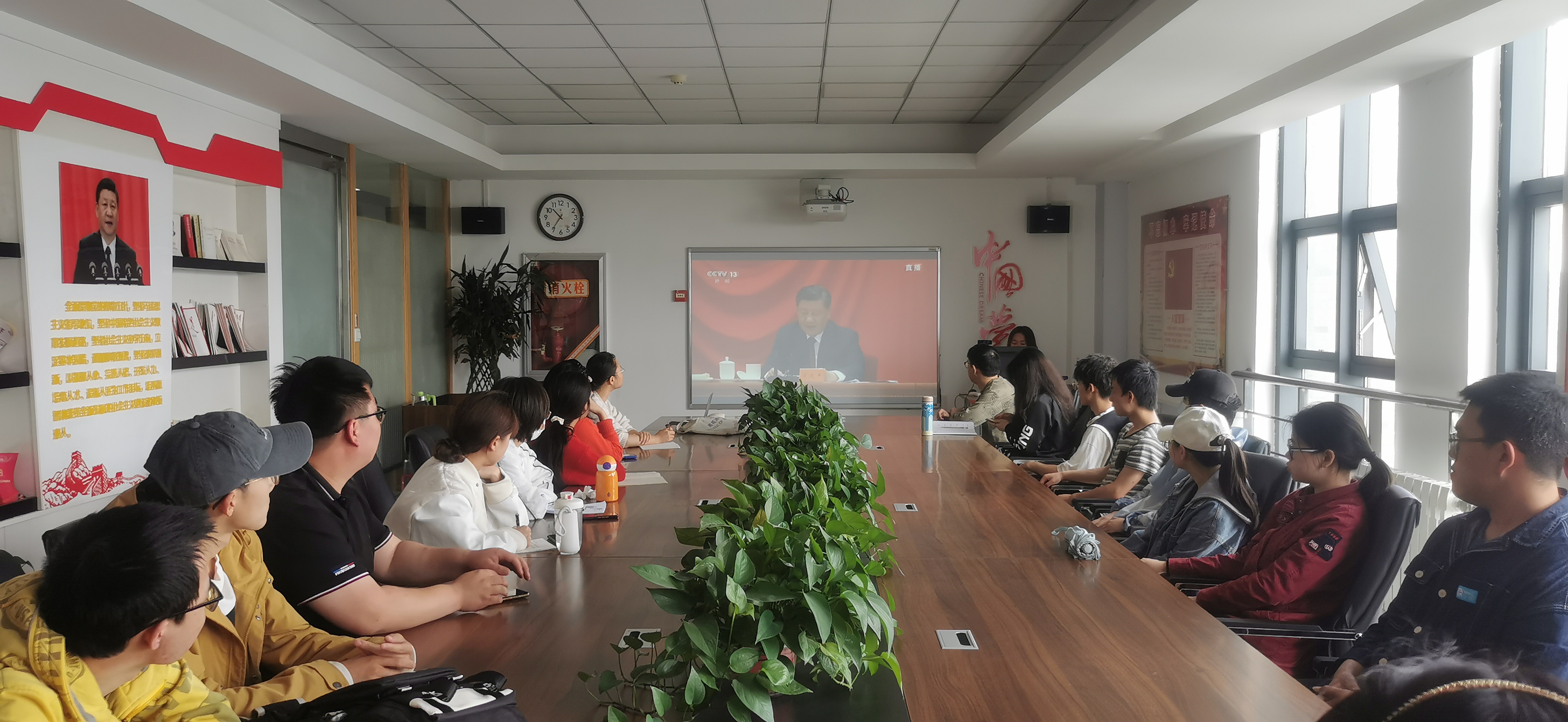 e4d4df2426d8496aa5b629d7732b93ed.jpg e4d4df2426d8496aa5b629d7732b93ed.jpg