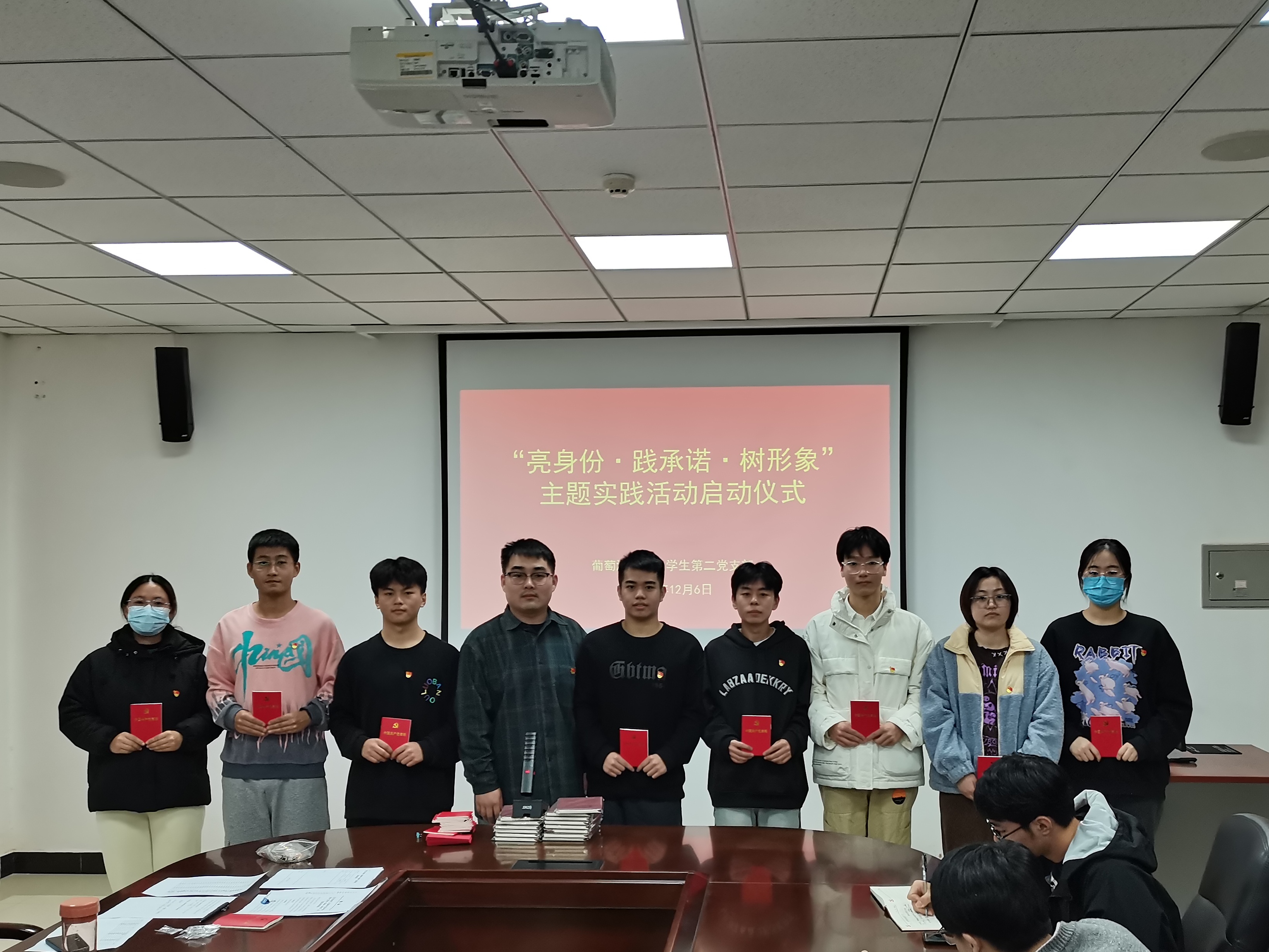 cb0676f2ec184e0fb0aa72fed45d8a49.jpg cb0676f2ec184e0fb0aa72fed45d8a49.jpg