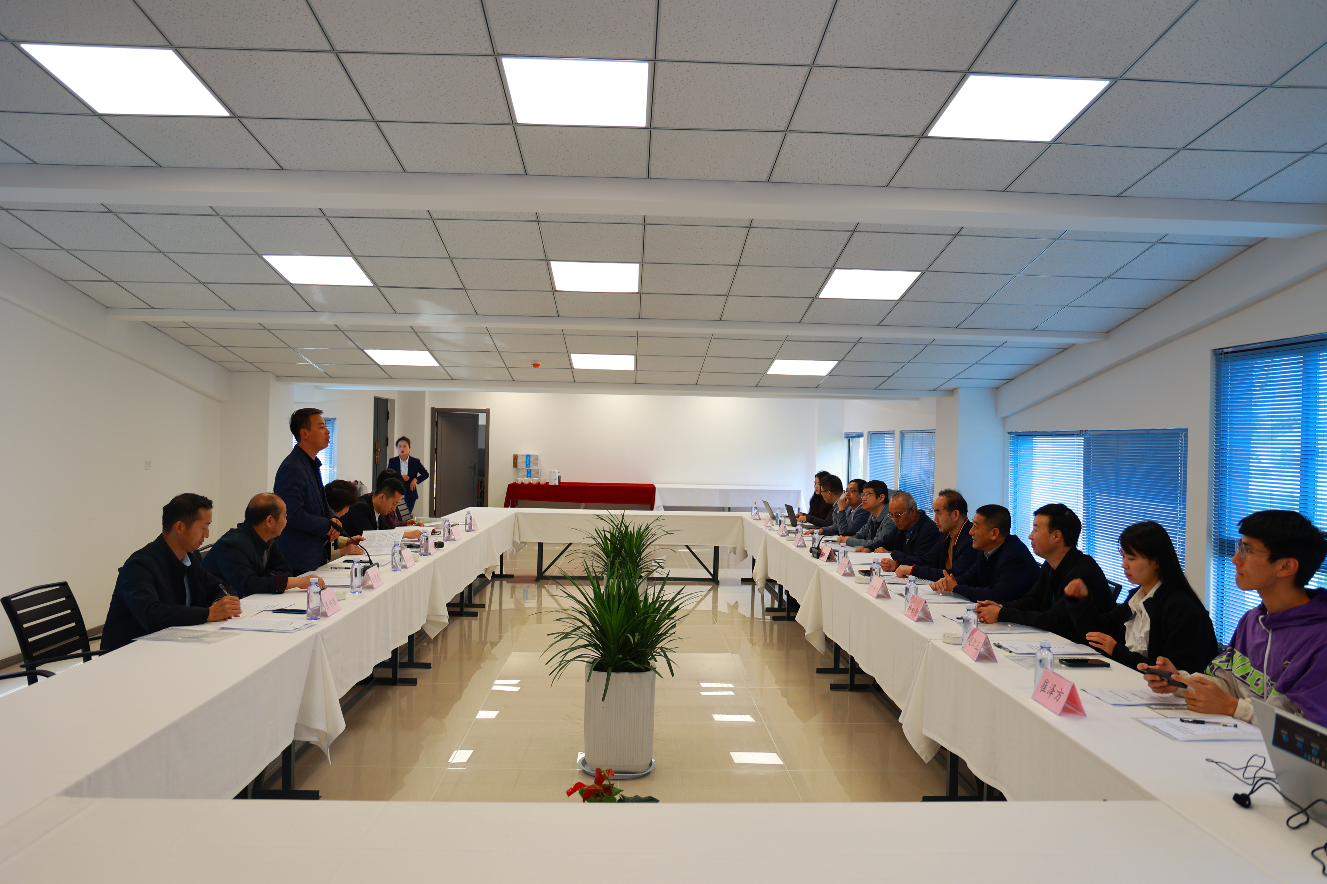 2de7cdca7518427aa5c4c195d2dbc6d5.jpg 2de7cdca7518427aa5c4c195d2dbc6d5.jpg