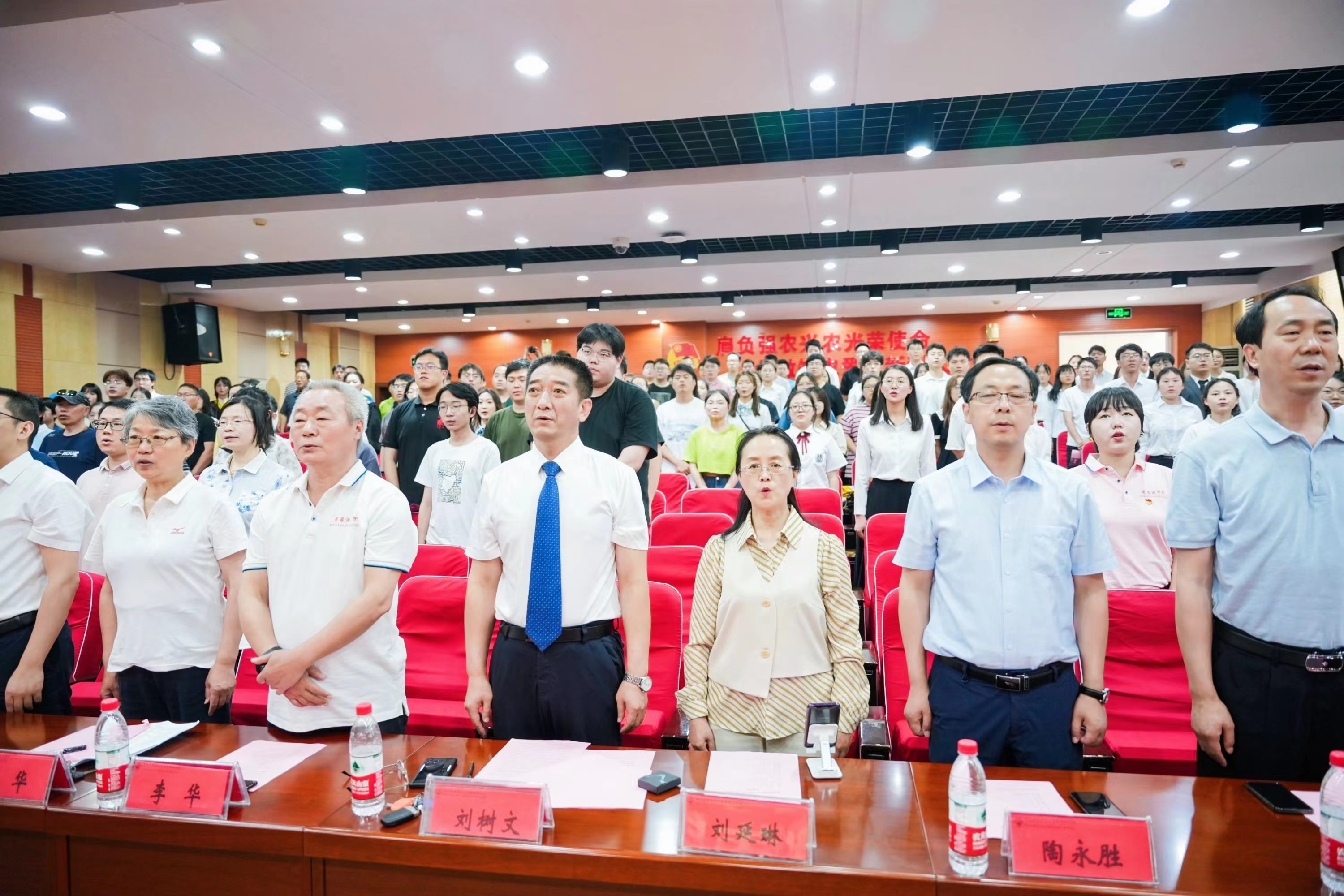 0a07bcf65bb9402fbfbcd7fec3137217.jpg 0a07bcf65bb9402fbfbcd7fec3137217.jpg